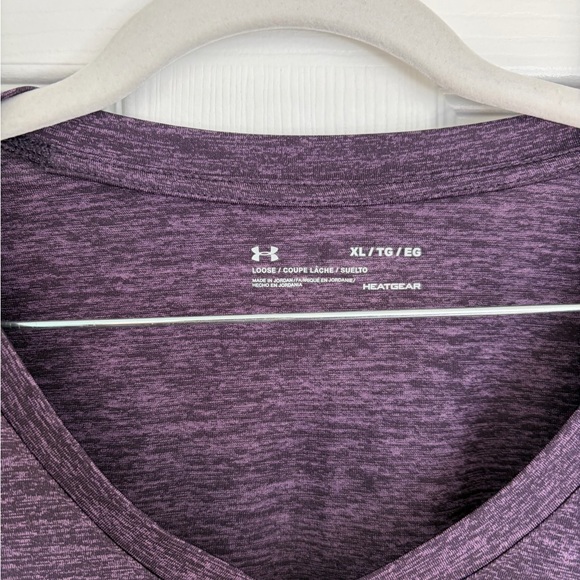 Under Armour Women's Tech Twist Purple V-Neck Tee - Picture 2 of 2